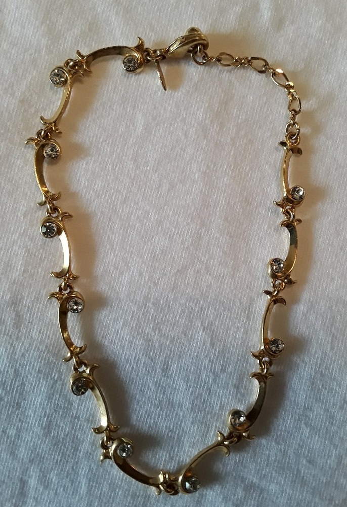 Avon Gold Tone & Jewel/Rhinestone Anklet